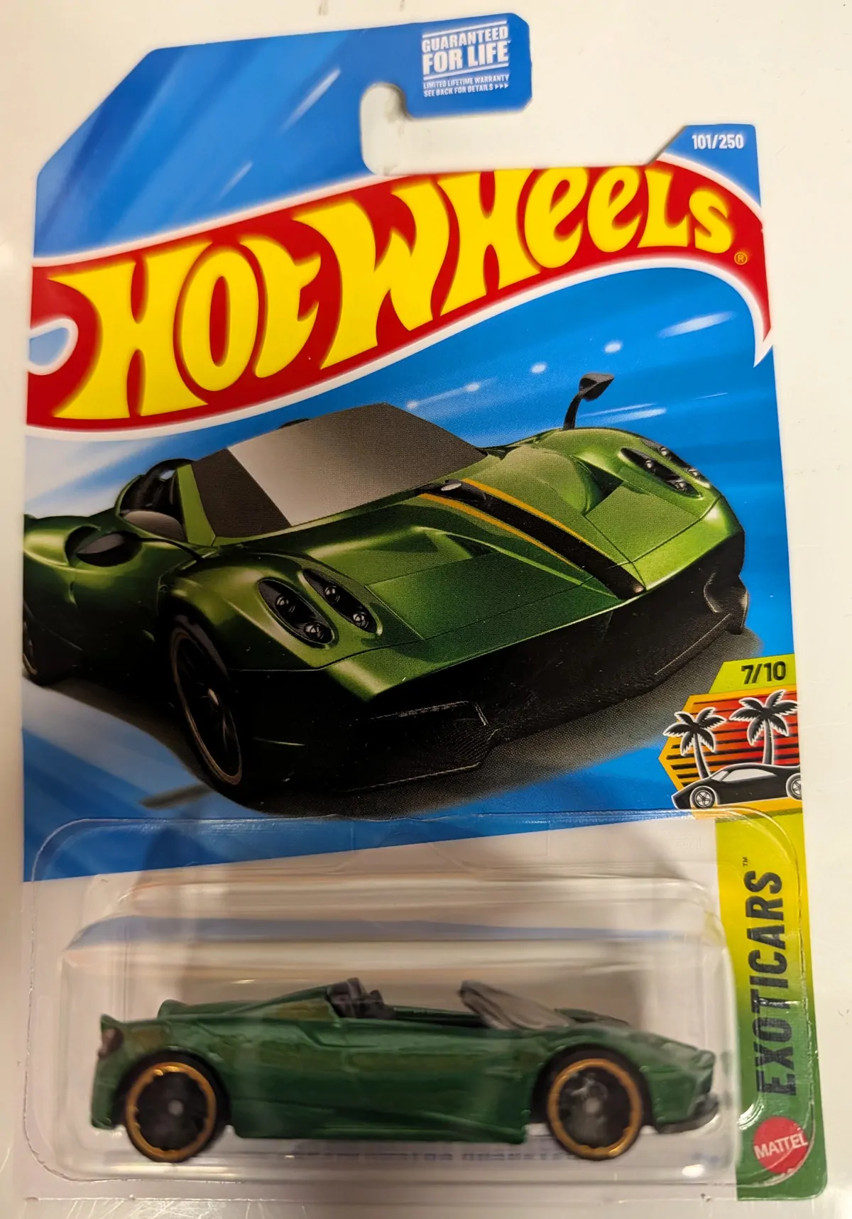 Image of '17 Pagani Huayra Roadster