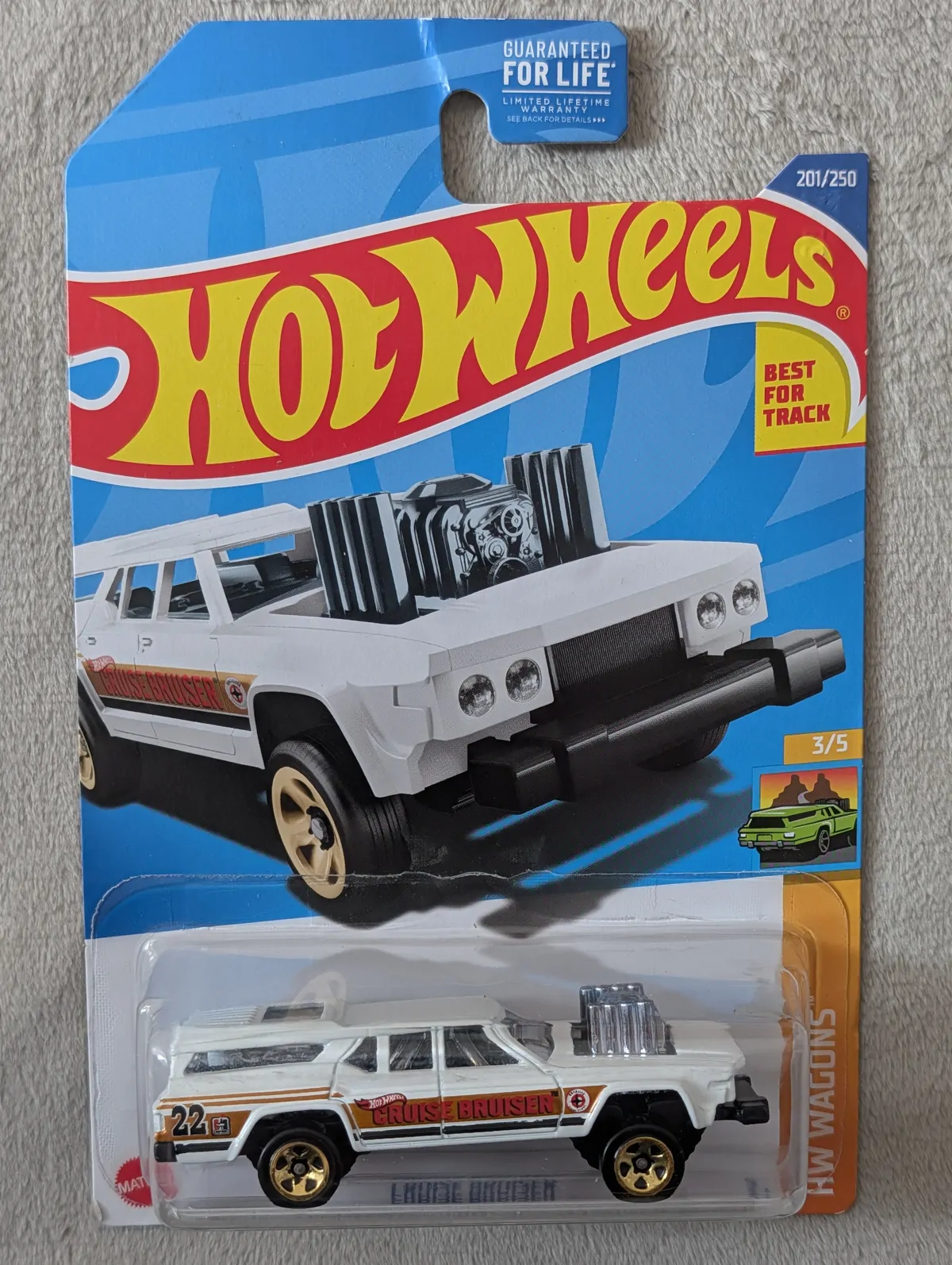 Image of Cruise Bruiser