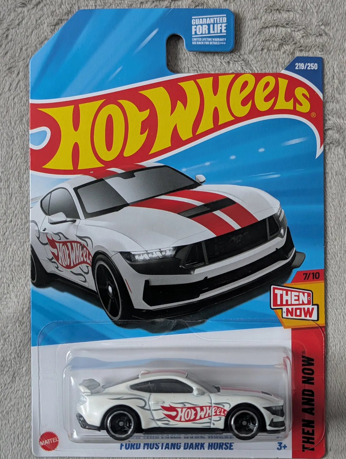 Image of Ford Mustang Dark Horse