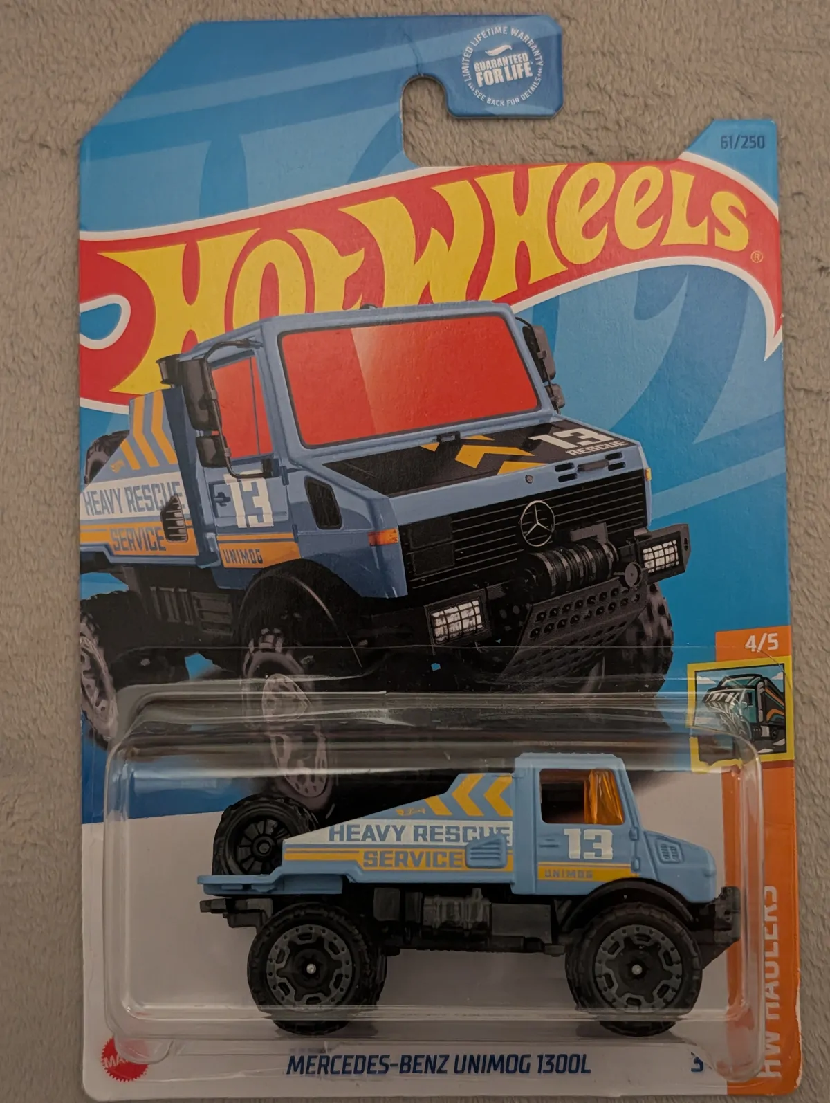 Image of Mercedes-Benz Unimog 1300L