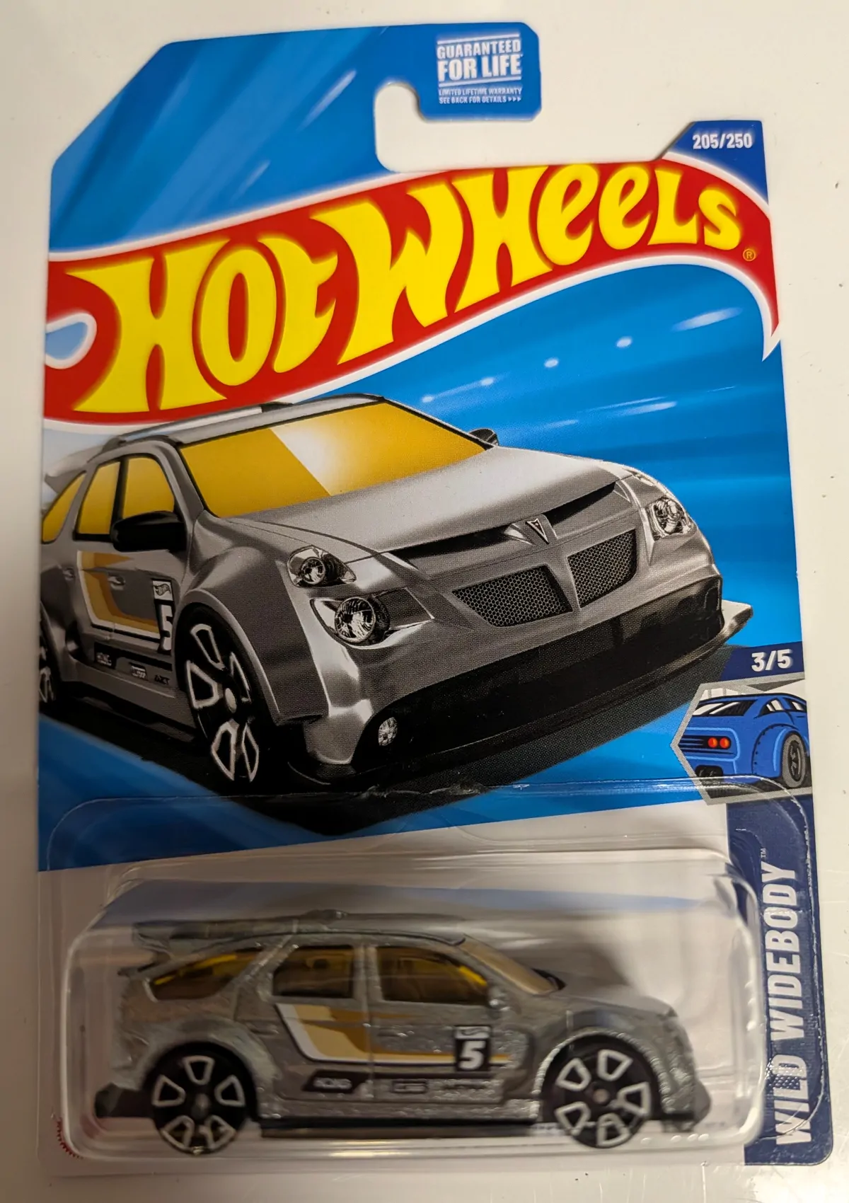 Image of Pontiac Aztek Custom