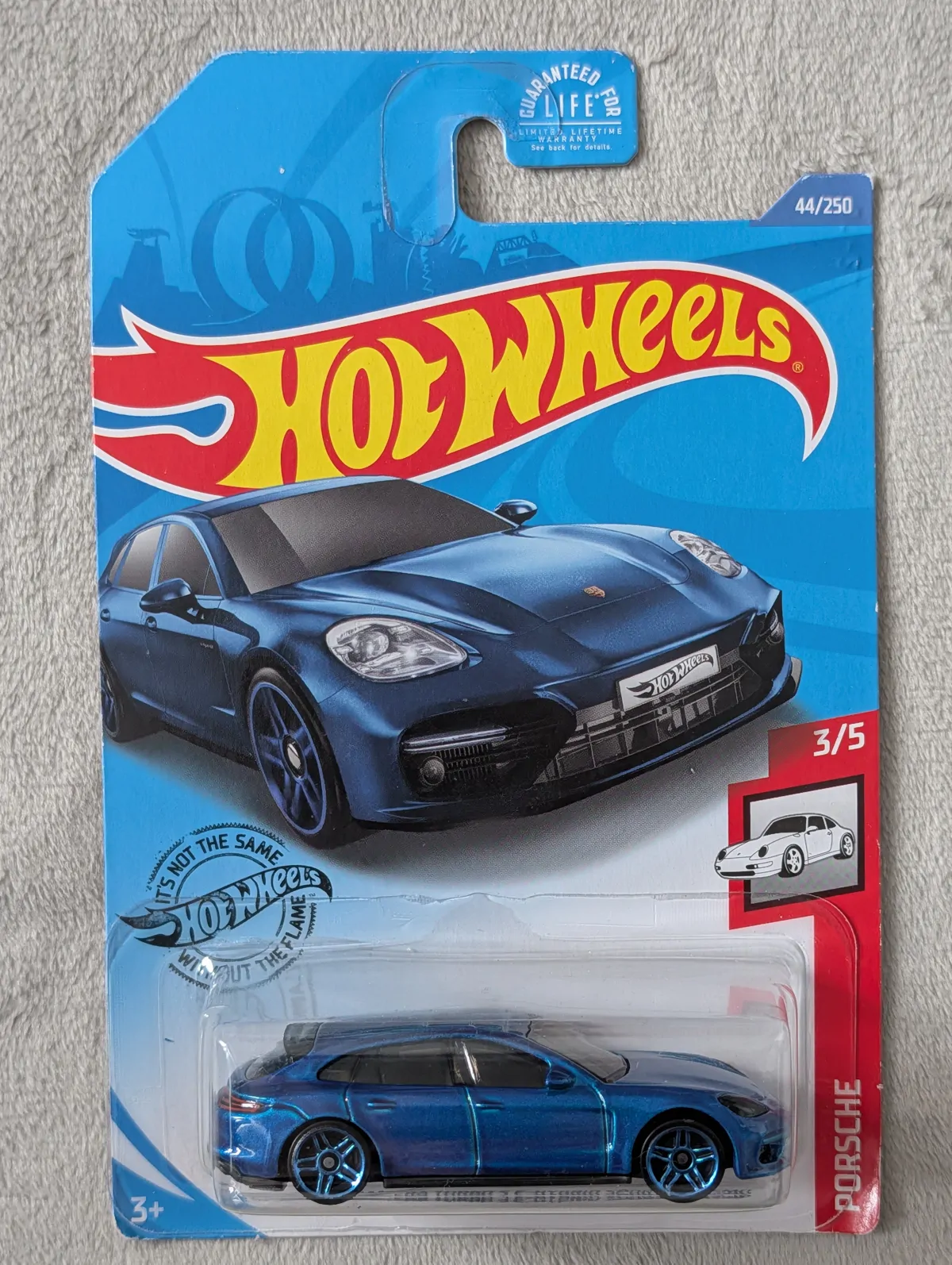 Image of Porsche Panamera Turbo S E-Hybrid Sport Turismo