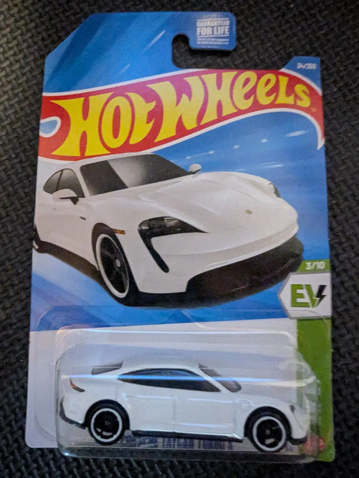 Image of Porsche Taycan Turbo S